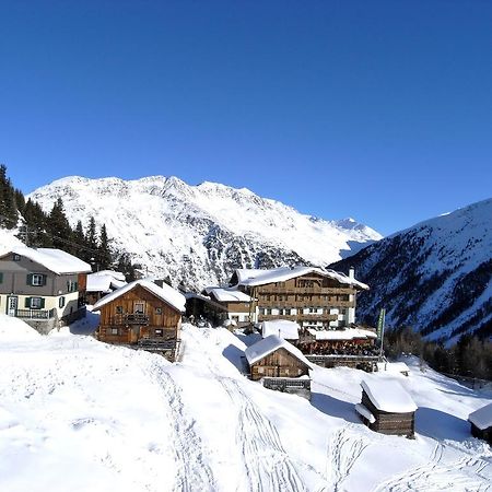 Hotel Silbertal - Almhuetten Sölden Rum bild