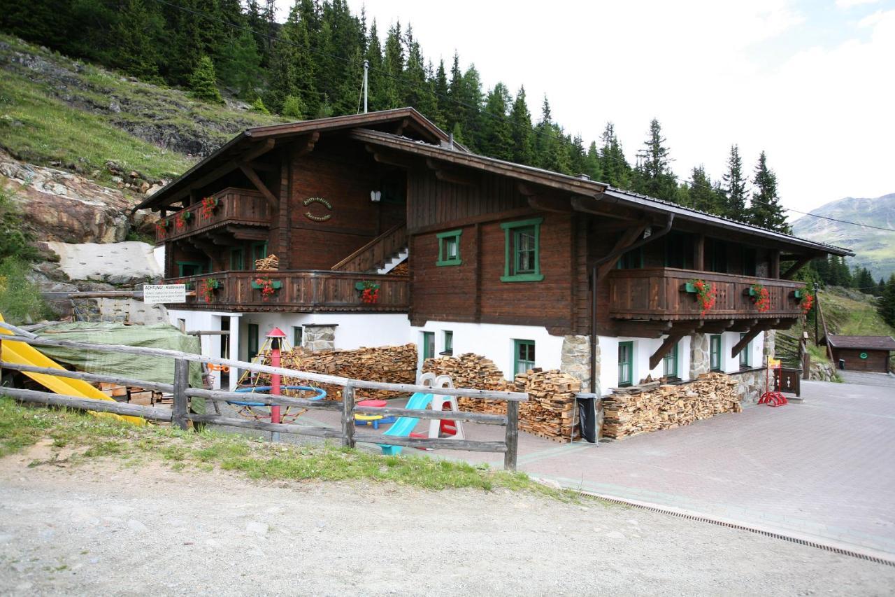 Hotel Silbertal - Almhuetten Sölden Exteriör bild
