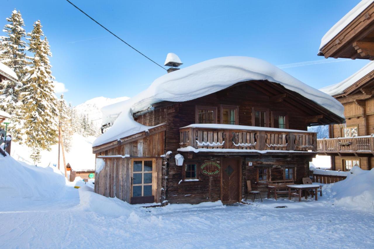 Hotel Silbertal - Almhuetten Sölden Exteriör bild